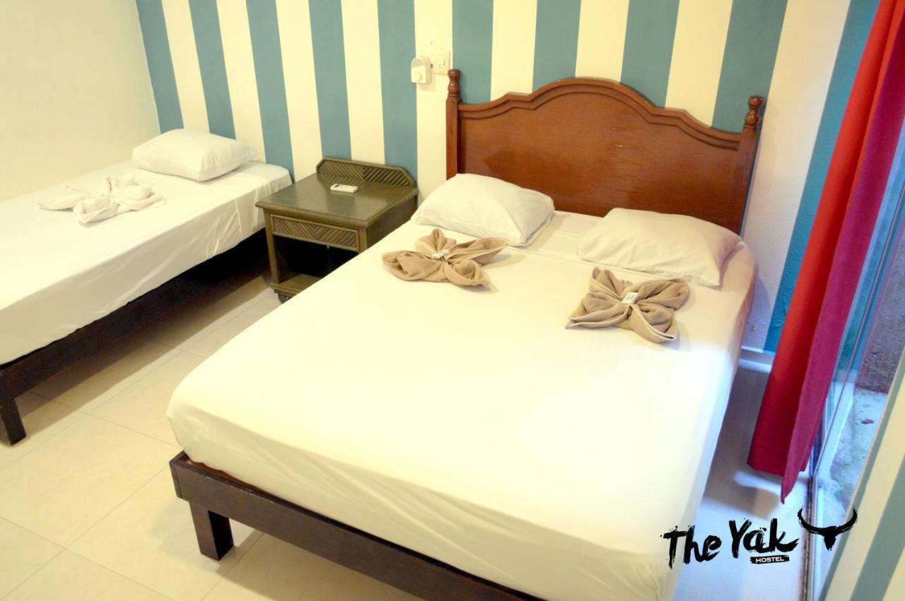 The Yak Hostel Playa del Carmen Exterior foto